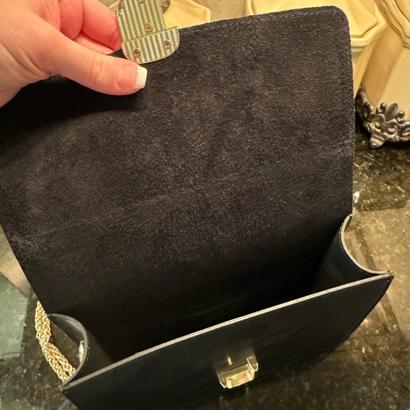 Black Shoulder Bag-Italian Leather - Picture 2 of 3